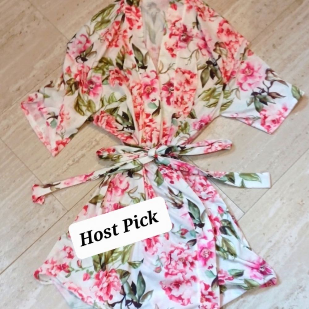 Show Me Your MuMu Floral Tie Robe